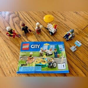 LEGO CITY 60134 Fun in the Park-City People Pack Mini Figures Booklet 1 Minifig